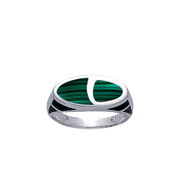 Modern Oval Shape Inlaid Silver Ring with Side Motif TR3379