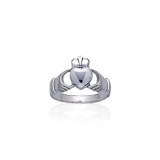 Irish Claddagh Silver Ring TRI1071