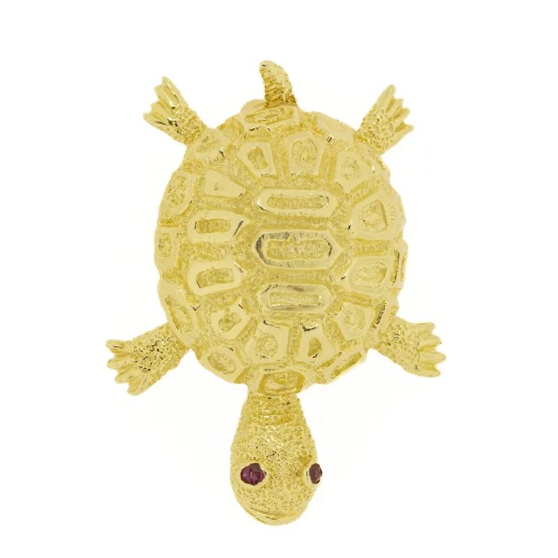 Turtle Ruby Accented Brooch in 14K Yellow Gold